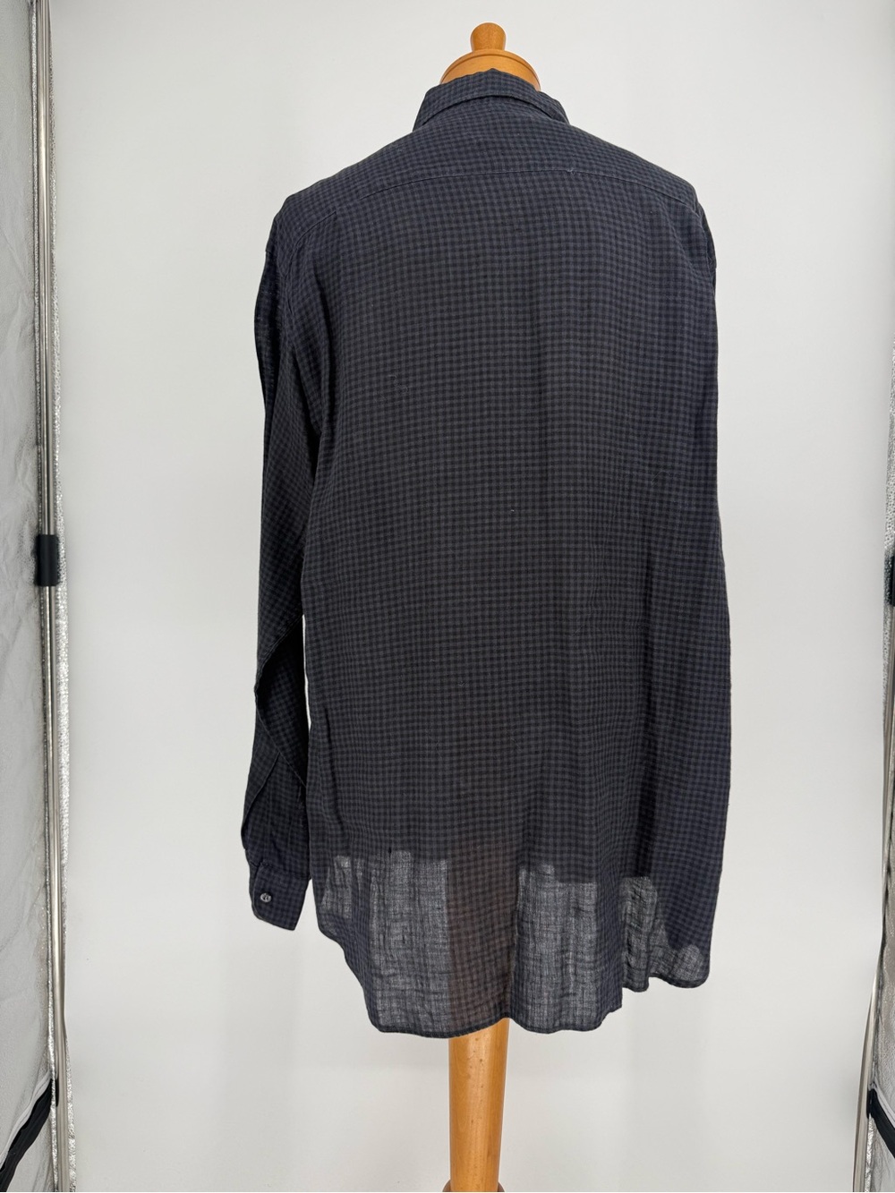 Barney’s Men's Black & Gray Micro-Check Linen Button-Up Shirt sz Large - Picture 8 of 8